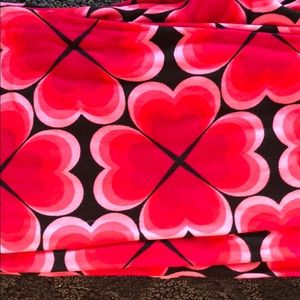 LuLaRoe Valentine’s Day leggings